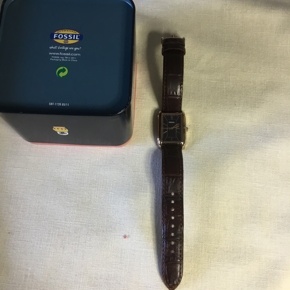 Fossil Watch - Picture 1 of 10